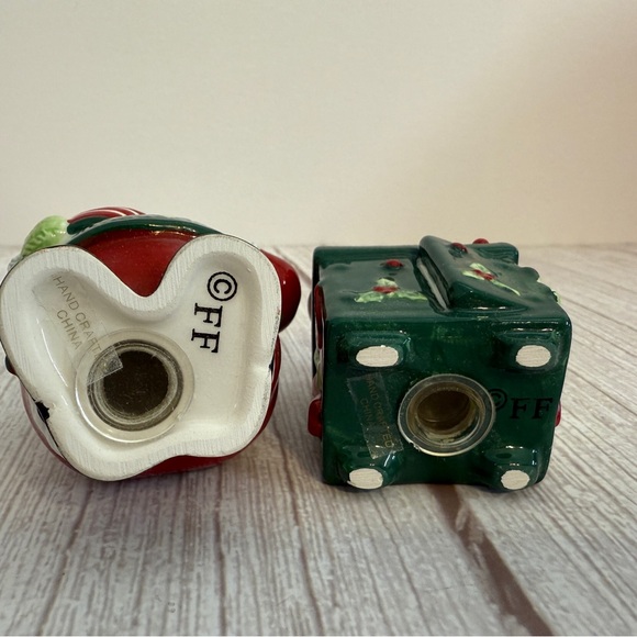 2005 Fitz And Floyd SANTA’S KITCHEN Ceramic Salt & Pepper Shakers NOT USED - Picture 11 of 15